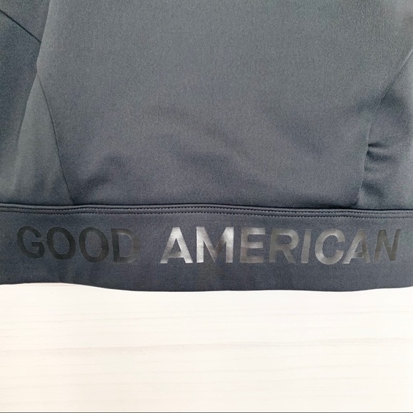 GOOD AMERICAN Black Reflective Logo Sports Bra Sz1 - Picture 4 of 8